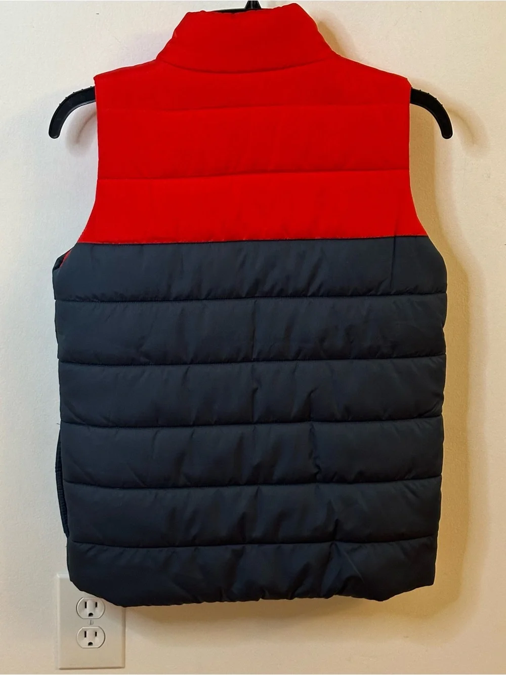 Puma Colorblock Puffer Vest, Size 10/12 or Medium Youth, Pockets, Casual Outdoor